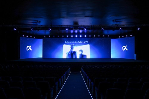 荣耀MWC2026全球发布会盛大启幕，李健详解AI战略布局