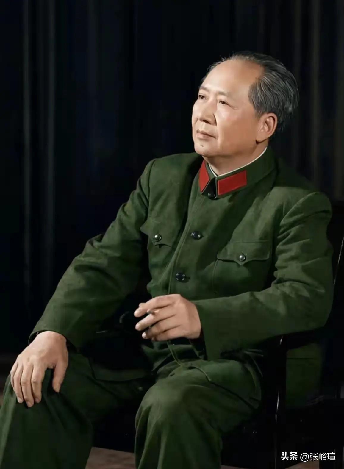 对敌人敢于斗争，对霸权绝不屈服，对人民满怀赤诚。
