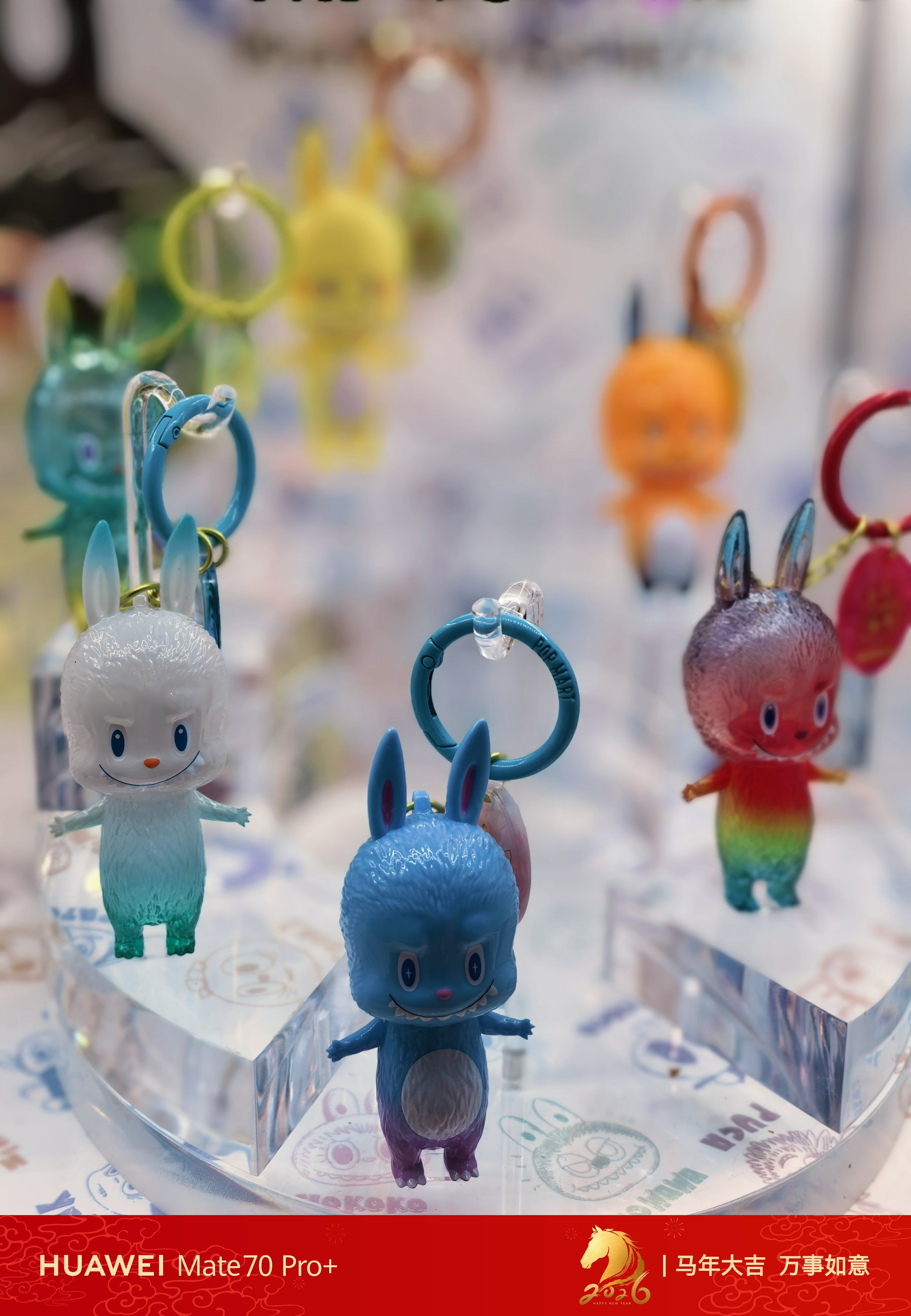 今晚10点泡泡玛特 大黑天使 上新，我抢到了就送给大家抽了，祝我好运！ 