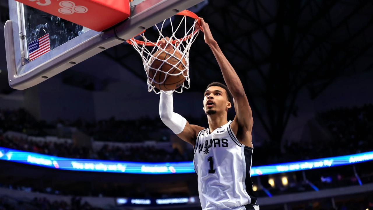 乐甜糖，NBA新赛季看点：东部诸强挑战绿军，马刺或成最大黑马
2024/25赛季