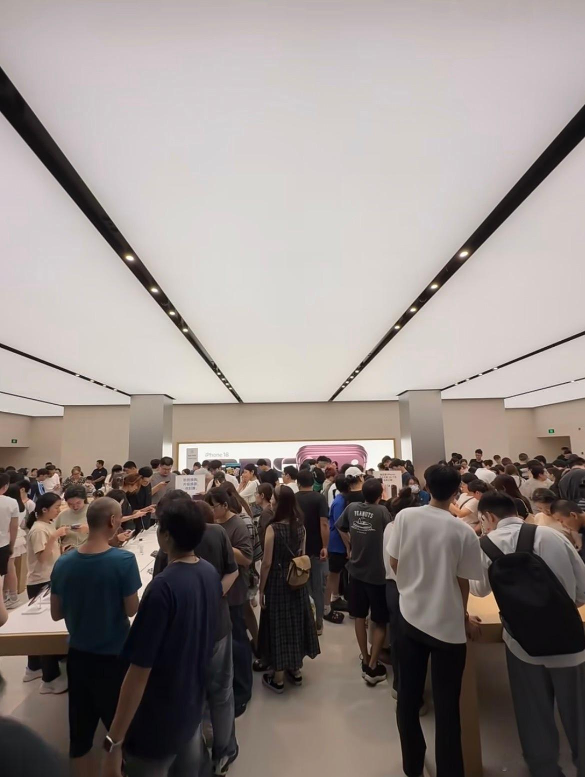 如果你对这个数字没啥概念，直接看图更直观：iPhone 18 Pro 系列跟其他