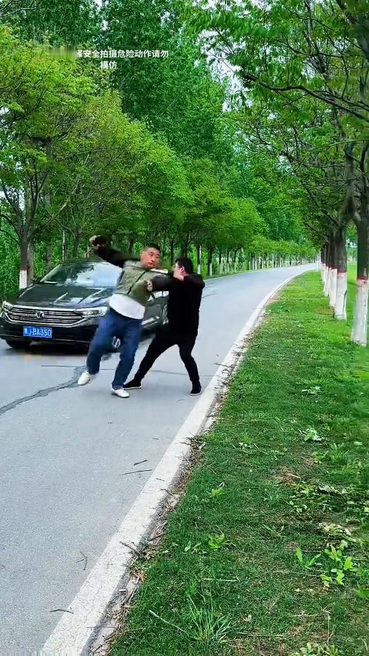 你啥时候开那么快换个座驾？