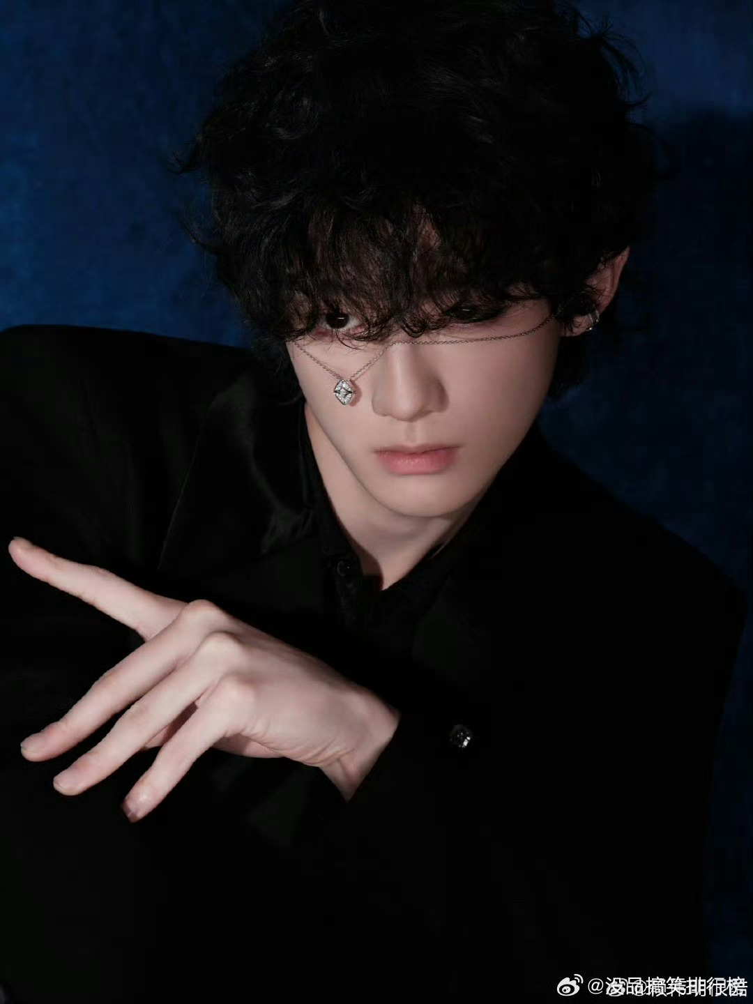 赖伟明 地上有人 大家追星也不要忘记注意安全！ 