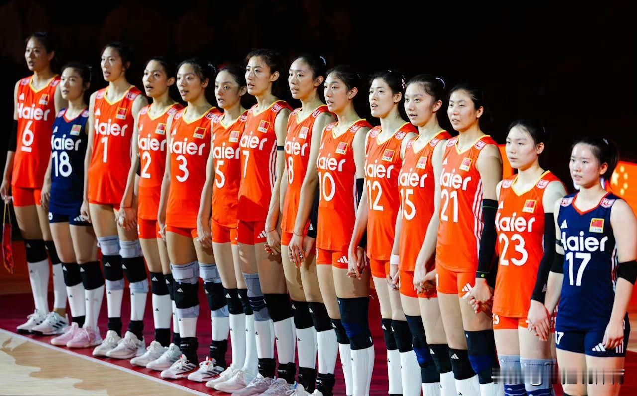 中国女排3:1逆转墨西哥女排，这三点不得不反思！
1、高意拦网压根看不得，陈厚宇
