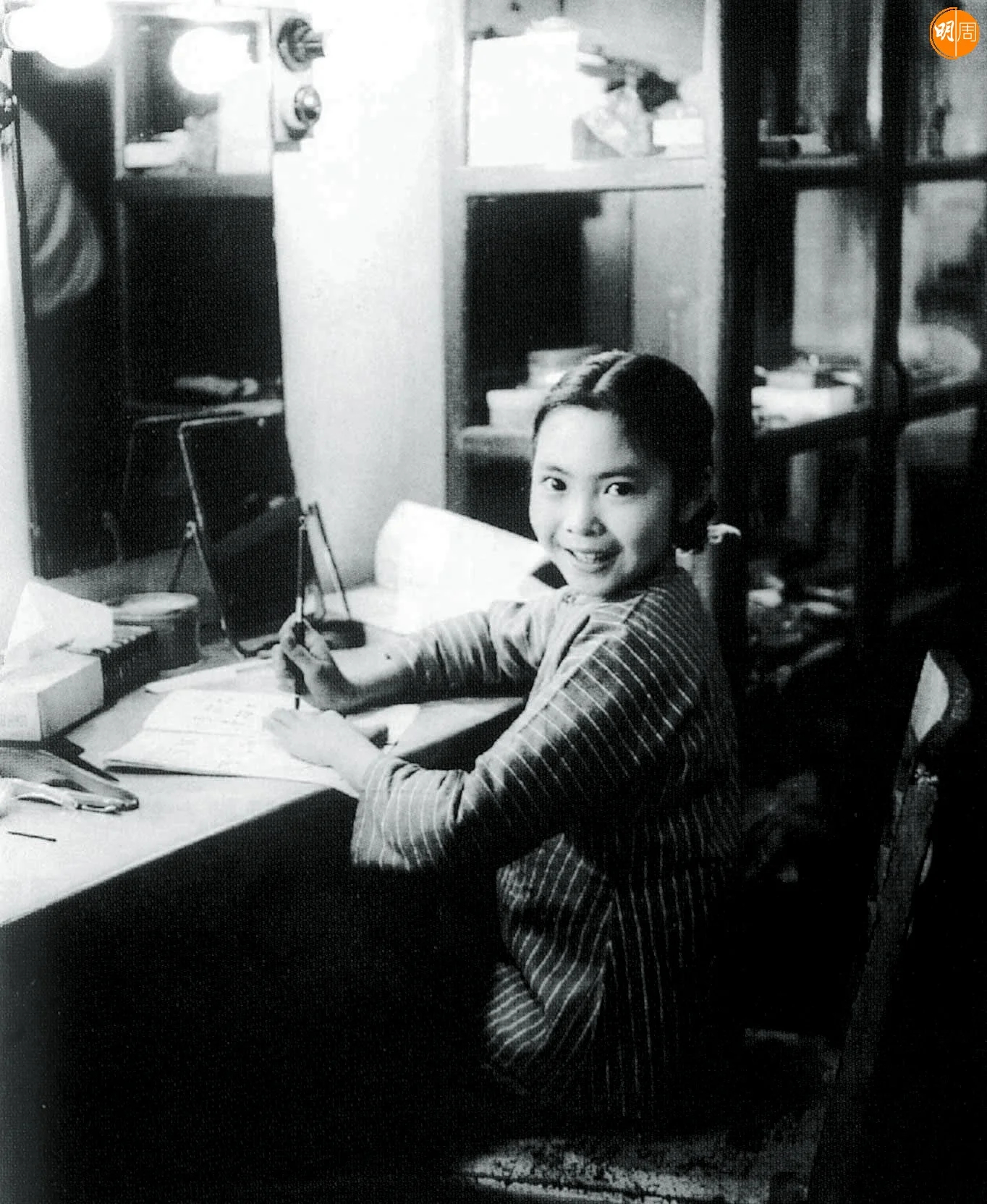 萧芳芳曾写过一篇《我只是个小演员》，有她做童星时的心声。「亲爱的影友，刚从片场回