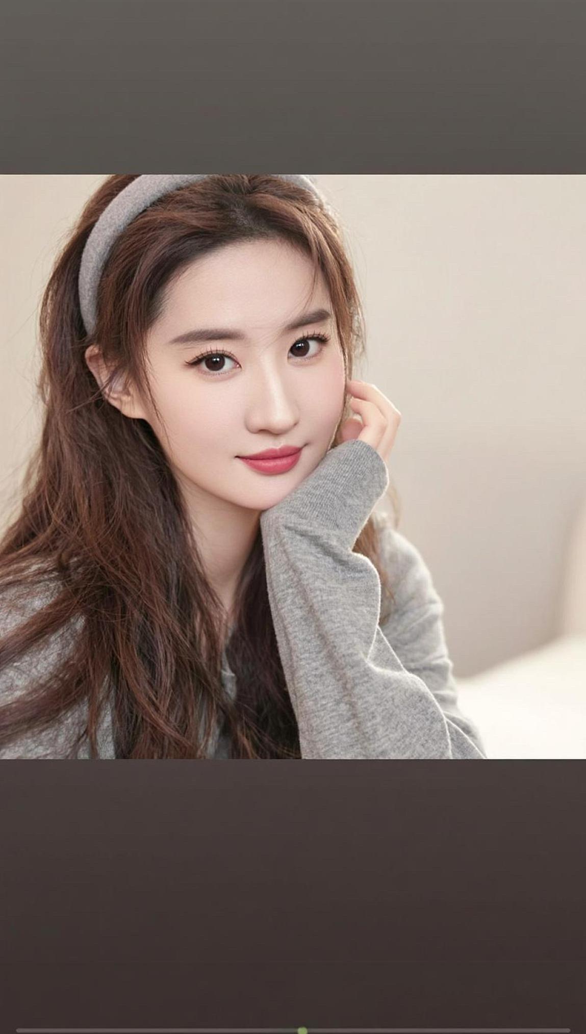AI发箍自拍 爱了爱了 高级脸 ࿆甜࿆美࿆女࿆孩࿆