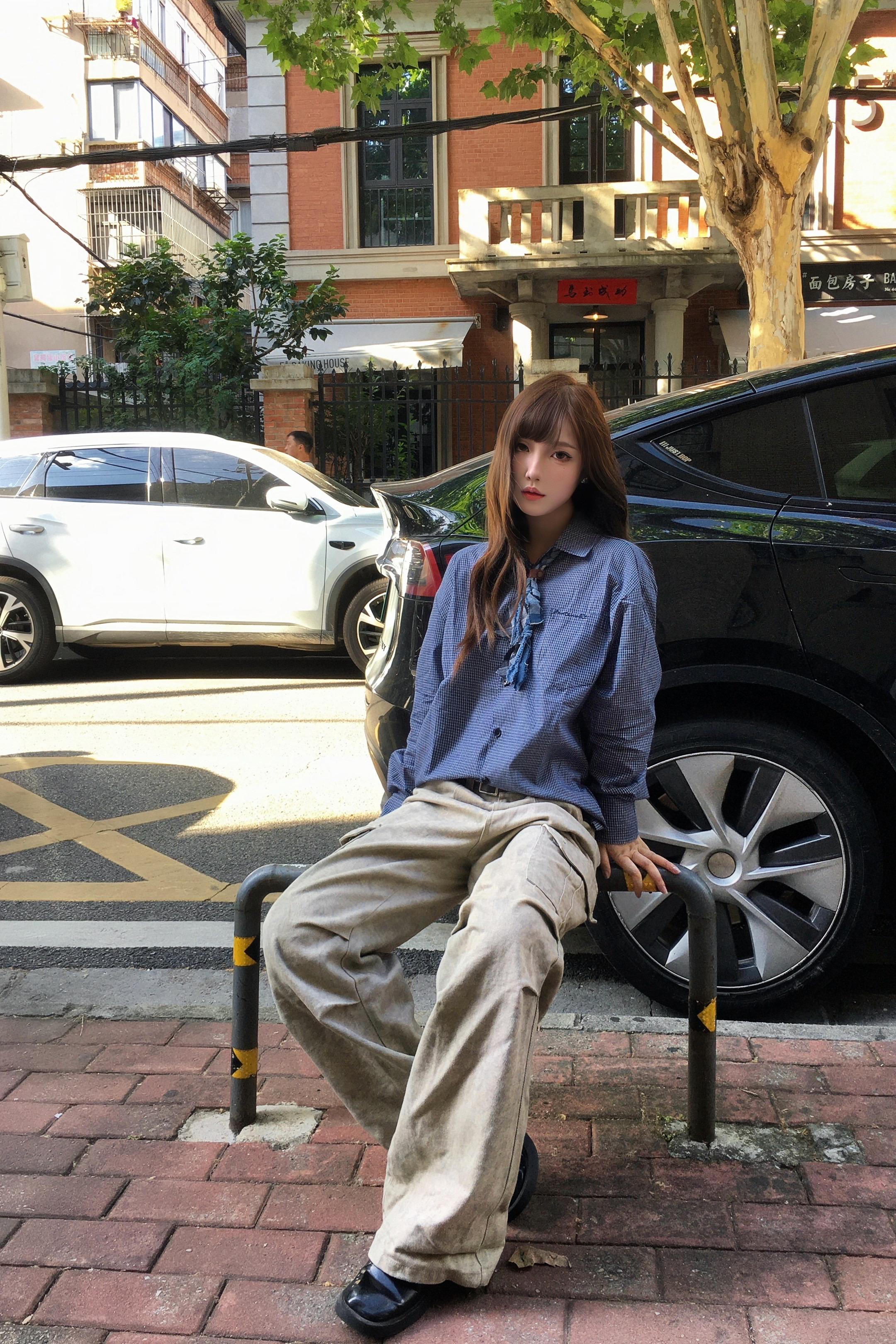 干嘛老说人家情感漠视 他和你没有情感吧