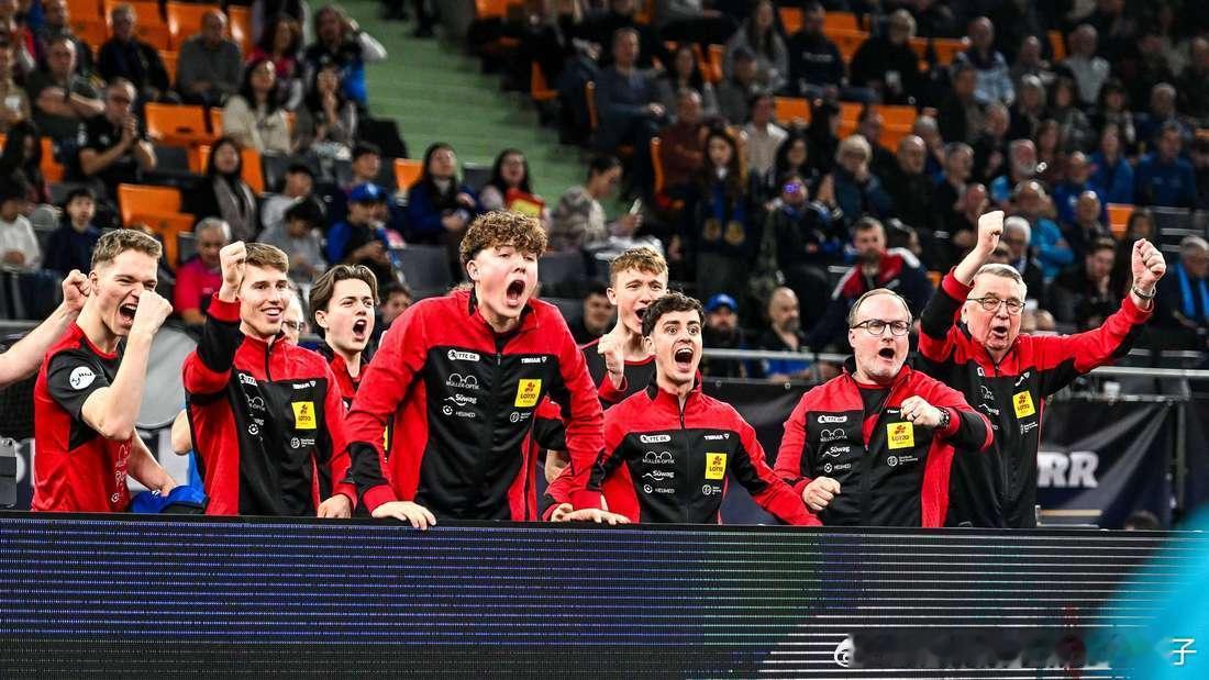 【德媒】激动人心的周末，霍姆堡俱乐部的困境与未来。汉普尔教练：我们的发挥不算差，