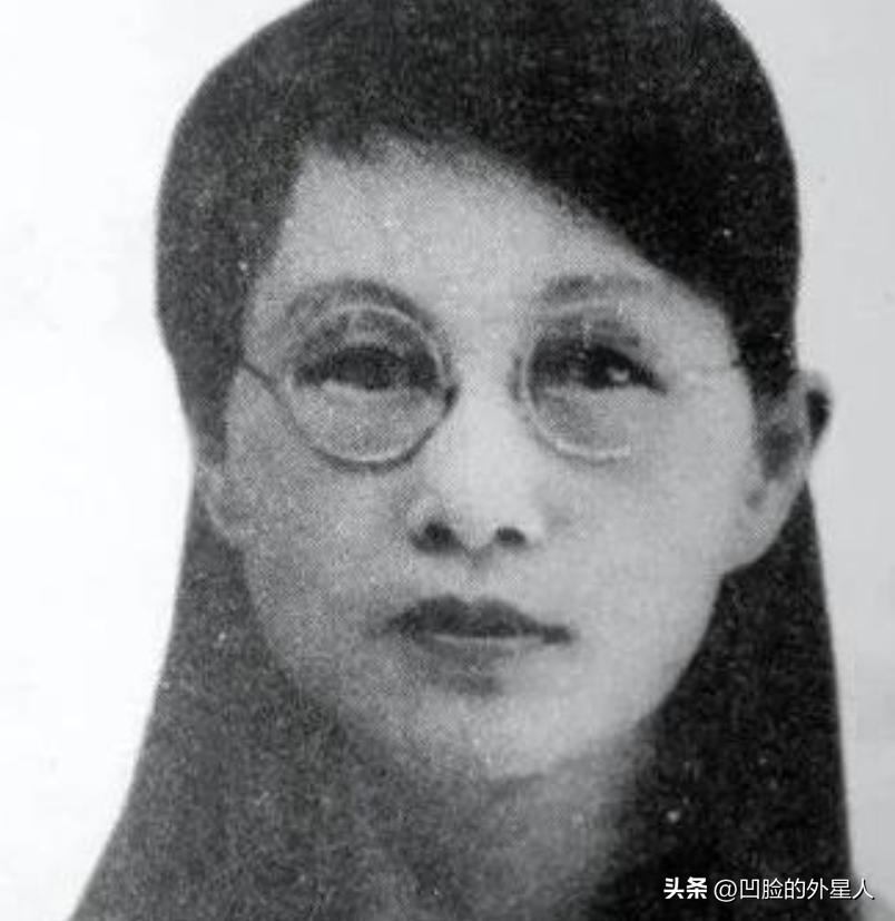 1909年，16岁的白薇与婆婆发生争执，丈夫竟然抄起板凳砸向她的背，婆婆见她倒下