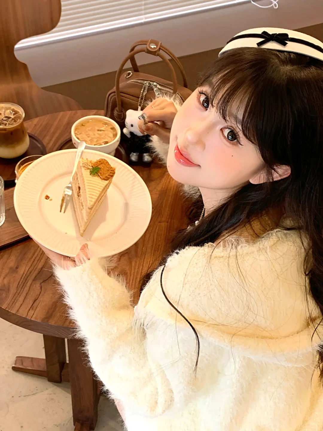 下次去咖啡店试试这么拍!!