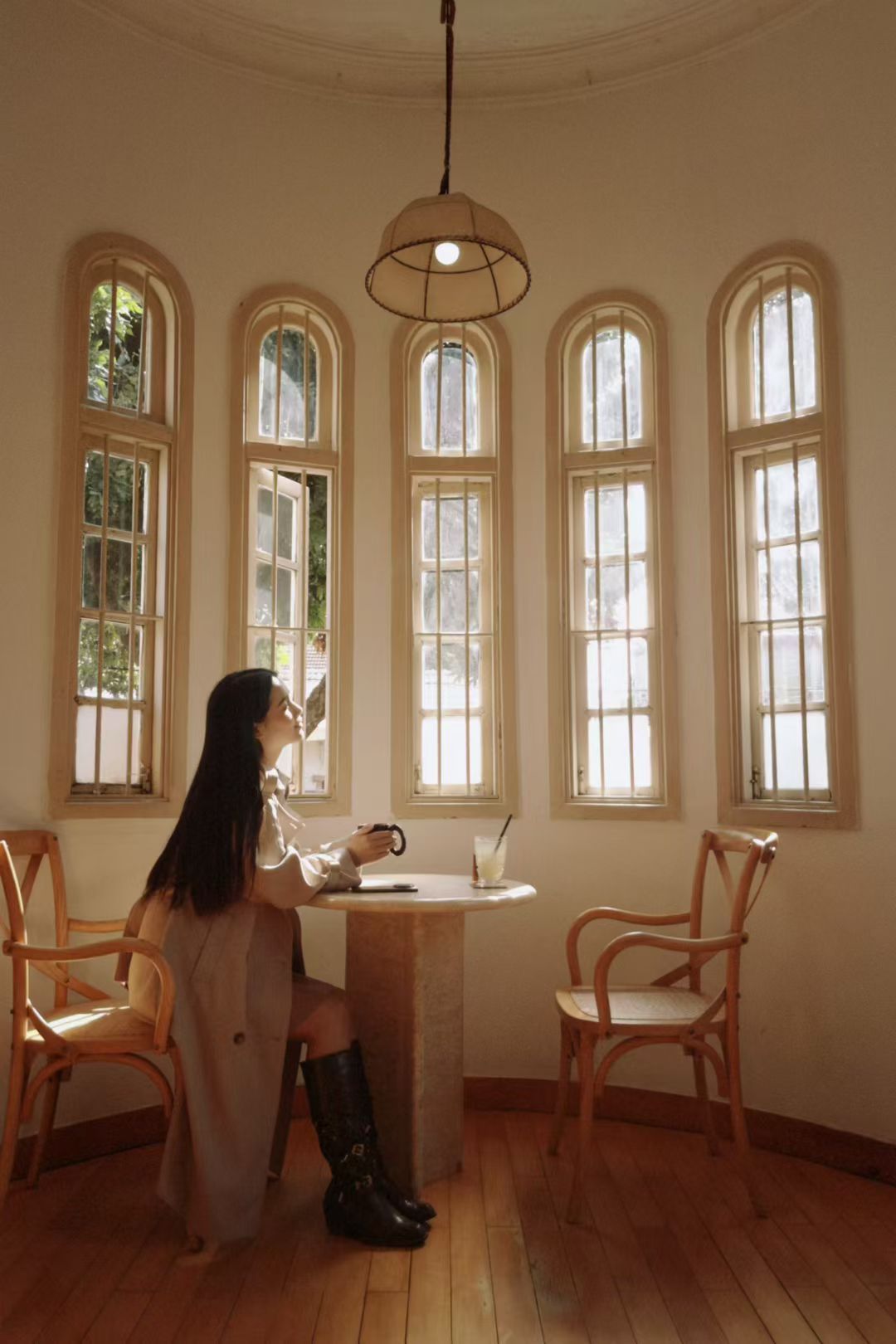 ☀️☕📸这个状态工作太舒服了，哈哈！Mate80体验上了给生活加点flowfl