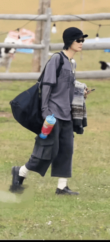 李宇春叫高叶叶叶 李宇春就差叫倪妮妮妮了 向野的我们 四川人自带温柔buff！李