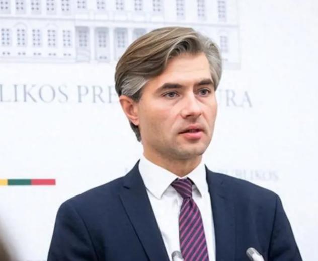 从反华急先锋到低头求和，立陶宛的转变给世界上了怎样的一课？

国际政治里有个规律