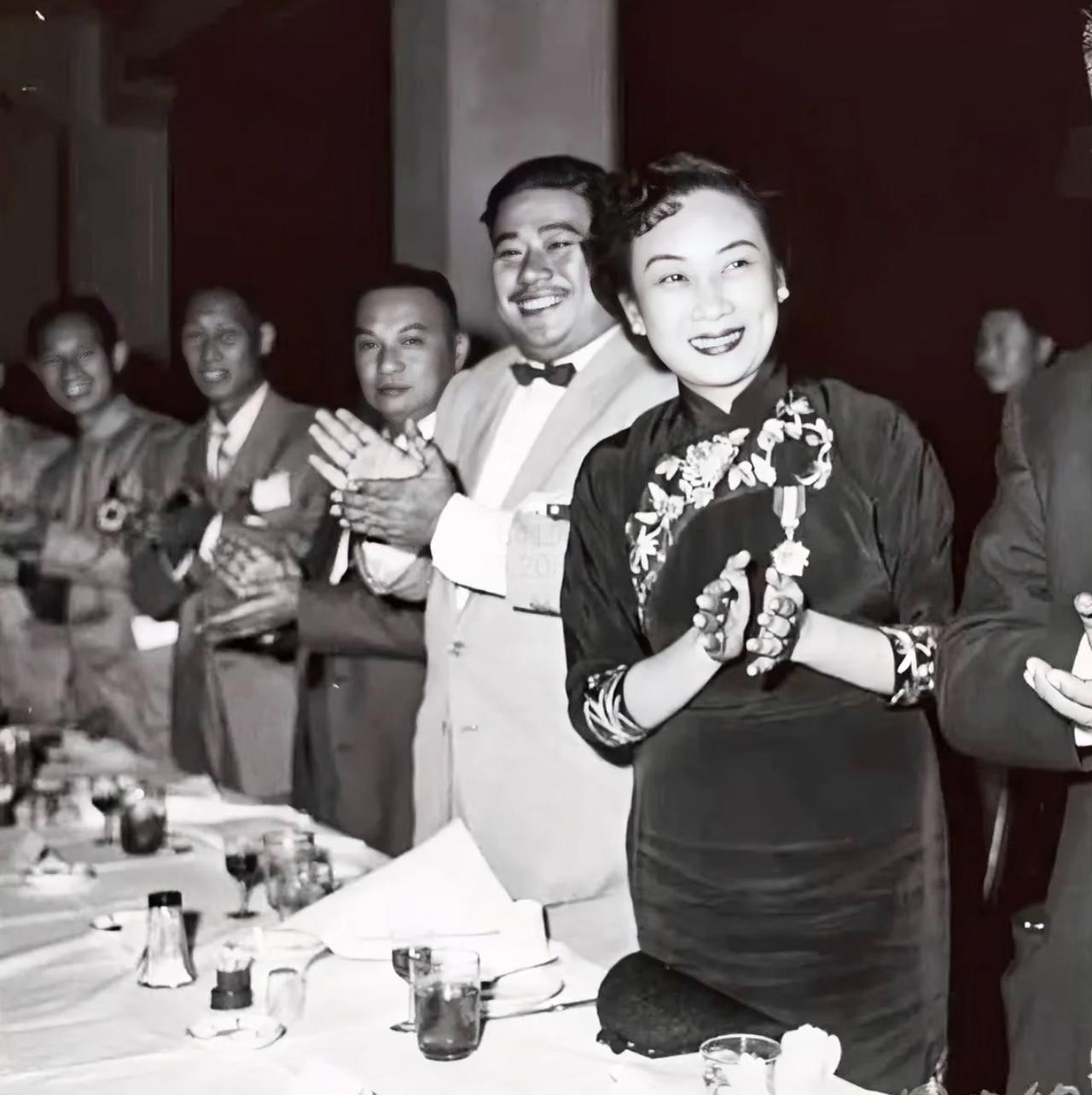 没想到曾经被戴笠软禁3年都不肯低头的民国影后胡蝶，1956年居然出现在了蒋介石的