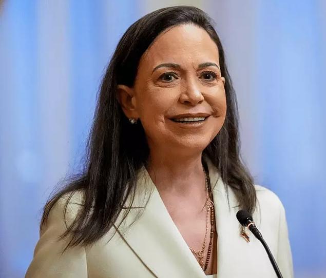 惊人消息！委内瑞拉反对派马查多为了争夺总统之位，要把和平奖献给特朗普。
委内瑞拉