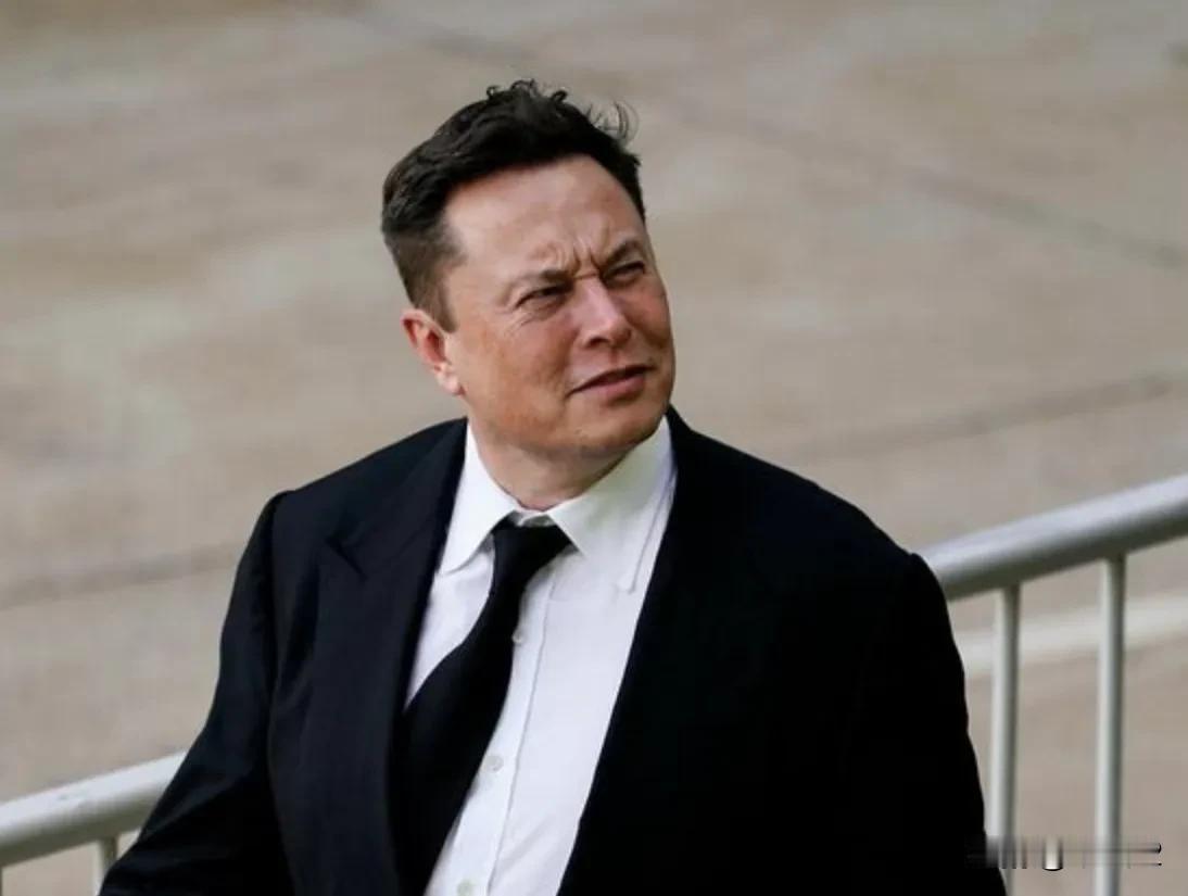 马斯克个人财富亏掉2个黄仁勋

6月12日SpaceX上市，马斯克成为全球首位万
