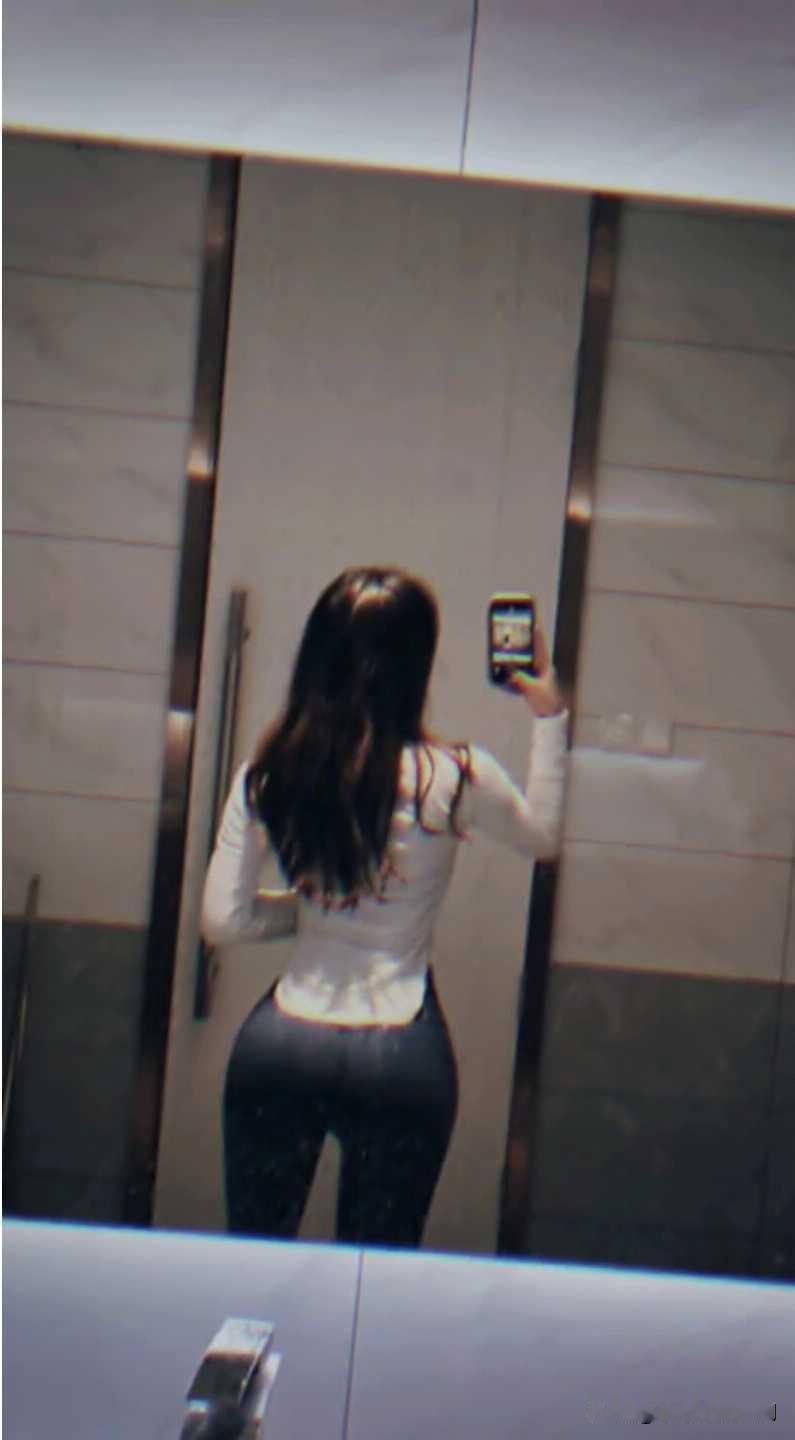 再放纵不羁的梦想，有一天也会尘埃落定。走了，回家做饭吃！