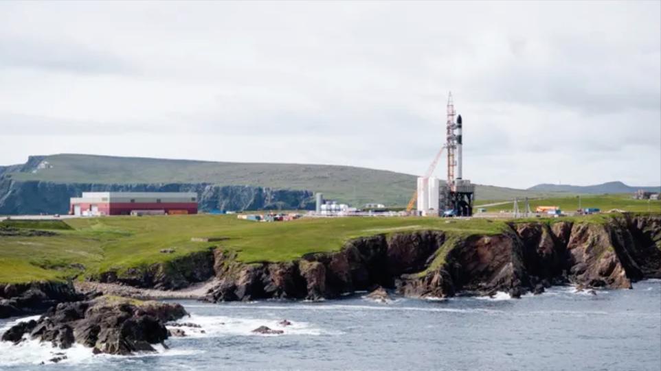 英国首枚本土垂直入轨火箭，又被一个测试问题按住了。

RFA One高30米，装