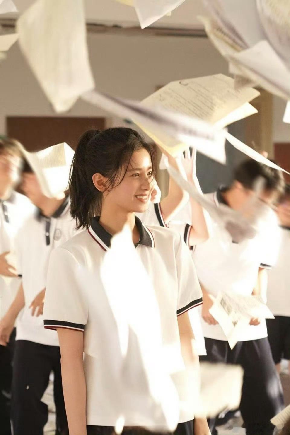 看张婧仪演戏有种安抚感 张婧仪的演技太绝了！看她演戏就像吃了颗定心丸，情绪感染力