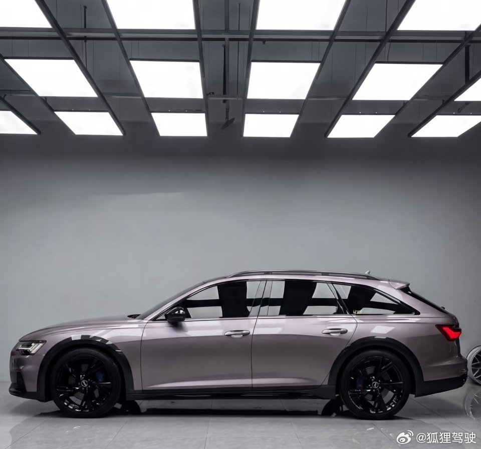 瓦罐车还得是奥迪呀！这谁顶得住啊！这颜值 奥迪瓦罐！奥迪配紫色，妥妥的颜值担当！