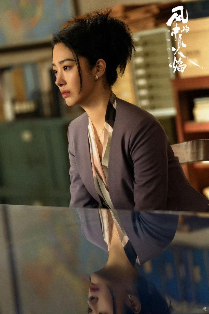 电视剧多喜一家人平心而论，杨采钰的戏路一直循序渐进。剧中杨美帆身为电视台骨干，回