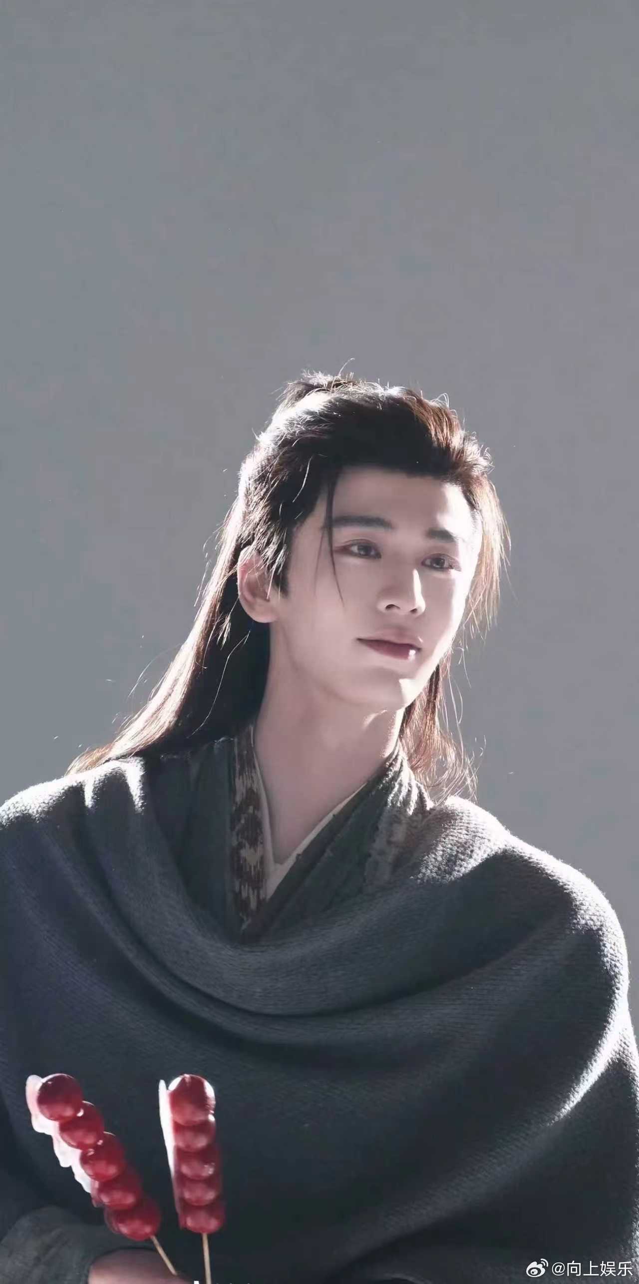 张凌赫三月全面封神逐玉完全的有效播剧 逐玉完全的有效播剧，张凌赫三月全面封神，从