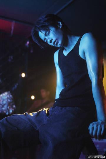 何与抱娃赛道这一块 抱娃是一门艺术，能够让人感受到全世界的温暖。想到未来也能如此