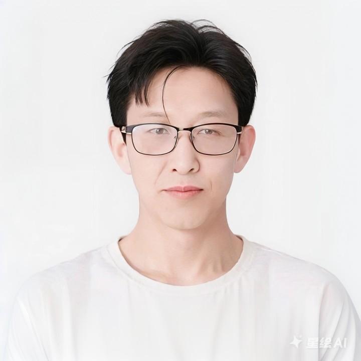 人到中年，最害怕的不是没钱，而是……
 
人到四十，我们终于活成了小时候最羡慕的