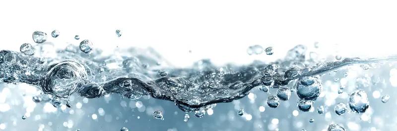 重庆27岁女子脸歪走不稳，开颅抓出3厘米活虫！女子从幼起就有喝生水的习惯，医生提