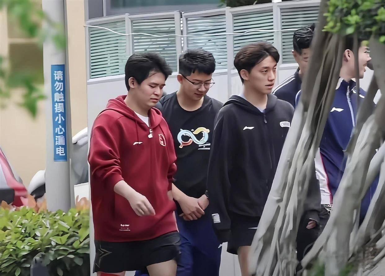 【伦敦世乒赛临近，国乒结束成都封训返回北京】不管外界如何议论纷纷，也不管竞争对手