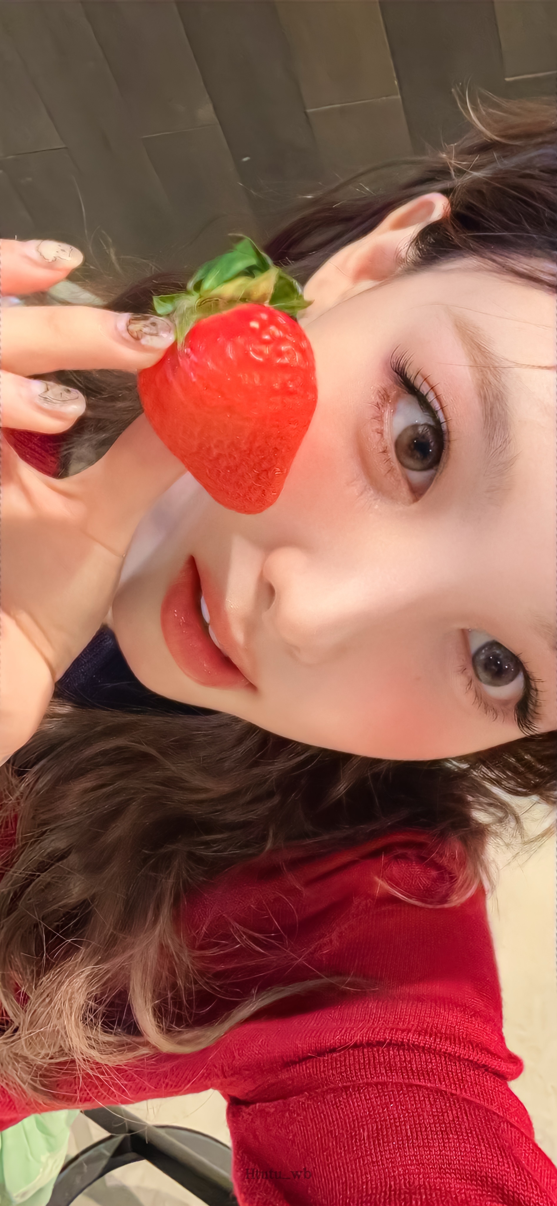 好运琏琏壁纸来啦～🐰🍓🍊 