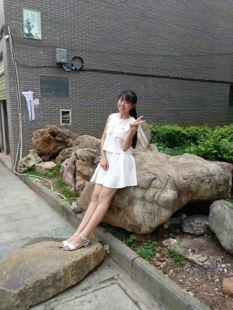 初中哈哈哈哈哈哈 ​​​