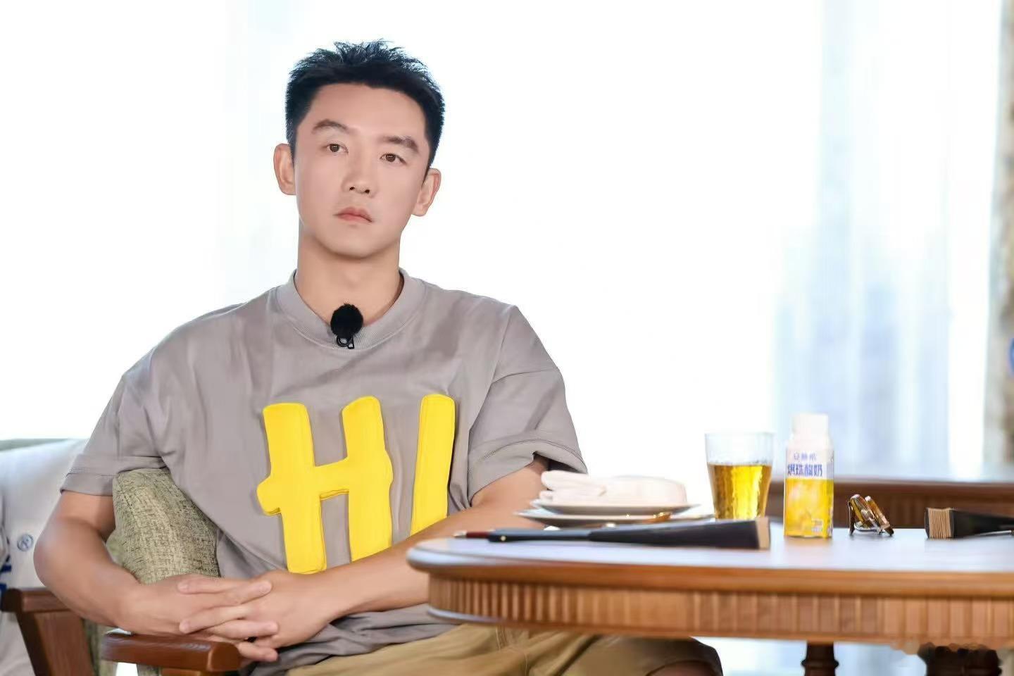 陪伴跑男十二年的郑恺允许郑恺不舒服陪伴跑男十二年的郑恺，允许郑恺不舒服，谁敢想象