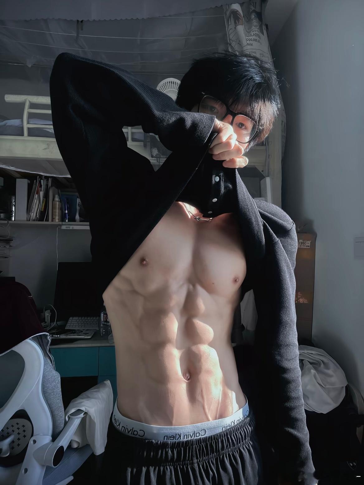 想谈个这样的健身张宏涛[超话] ​​​
