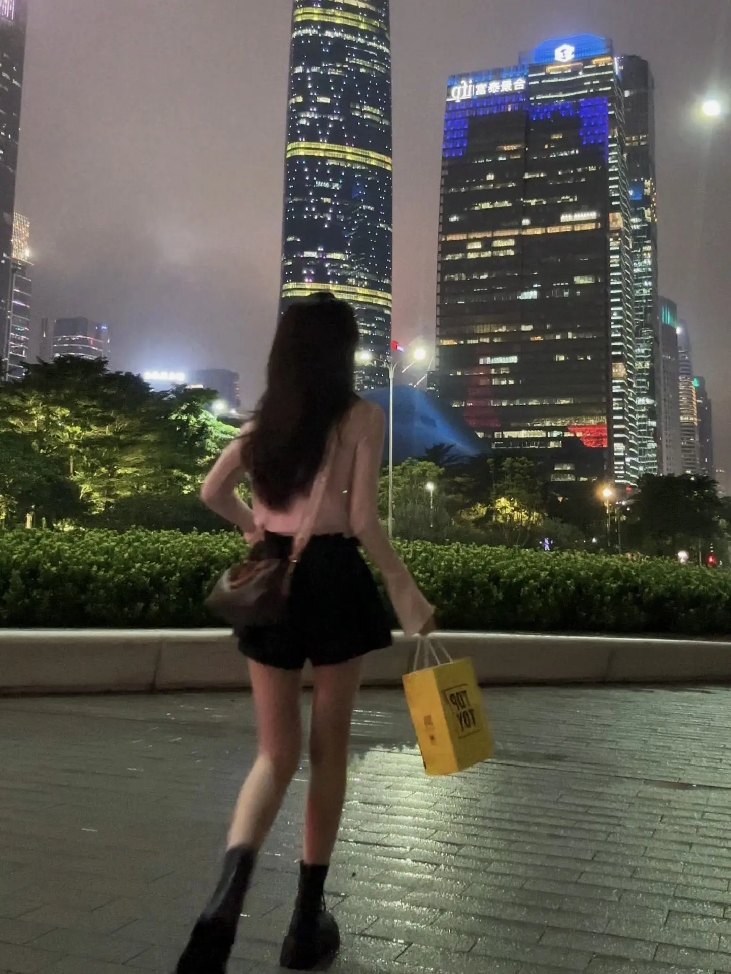 人无法预知某个片段的价值，直到成为回忆。