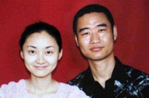 2005年，歌手丛飞身患癌症去世，停止资助183名贫困儿童，有家长打来电话质问：