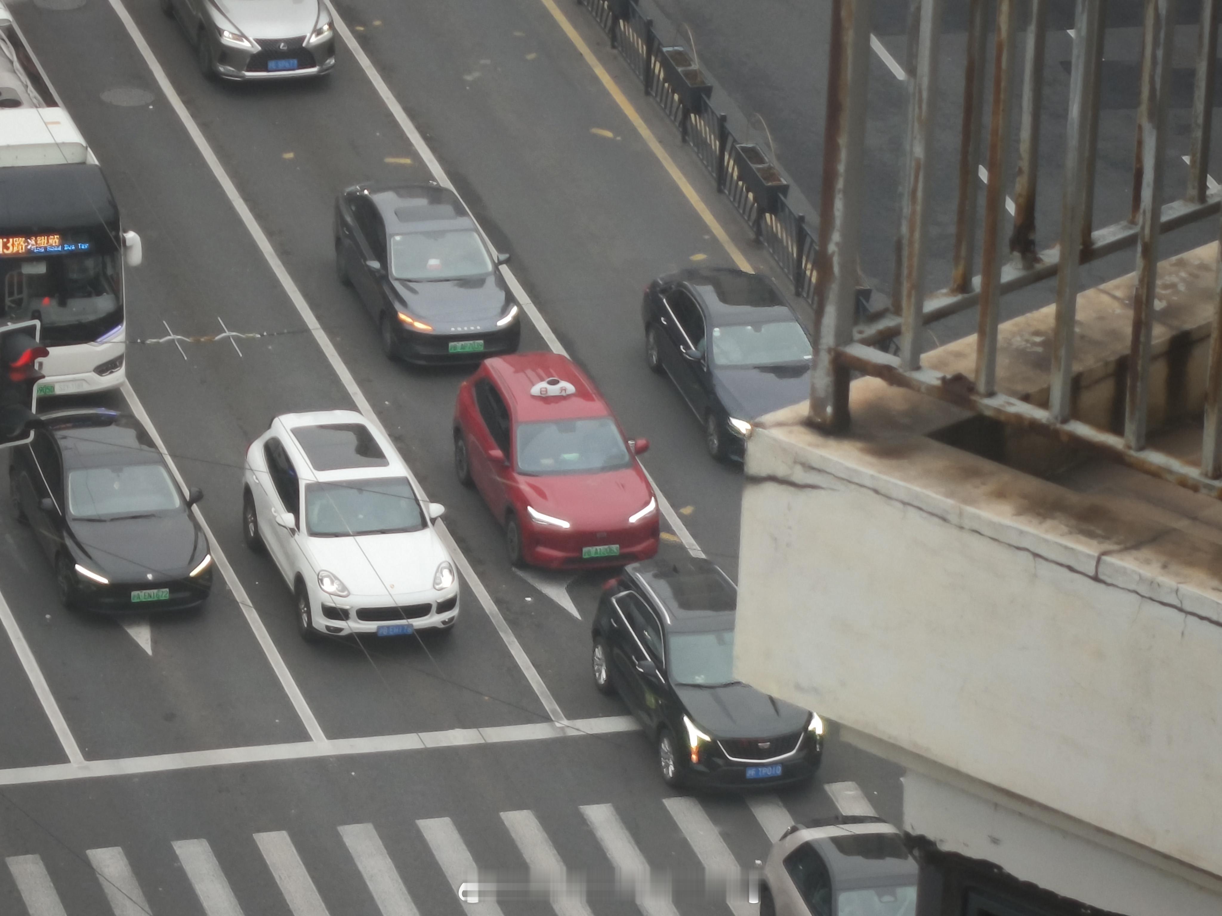 这种舒适取向大空间SUV用来当出租车太合适了 上海私人出租