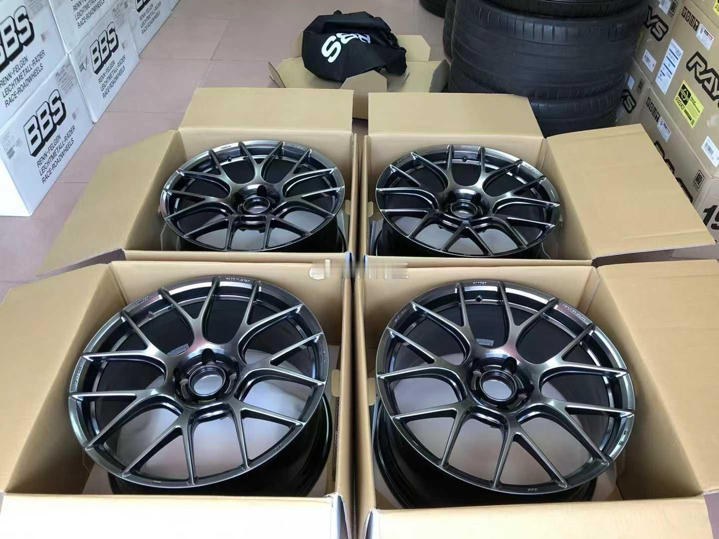 就一套 马上到货全新日本BBS REV7 DB色锻造19寸 8.5J ET22 