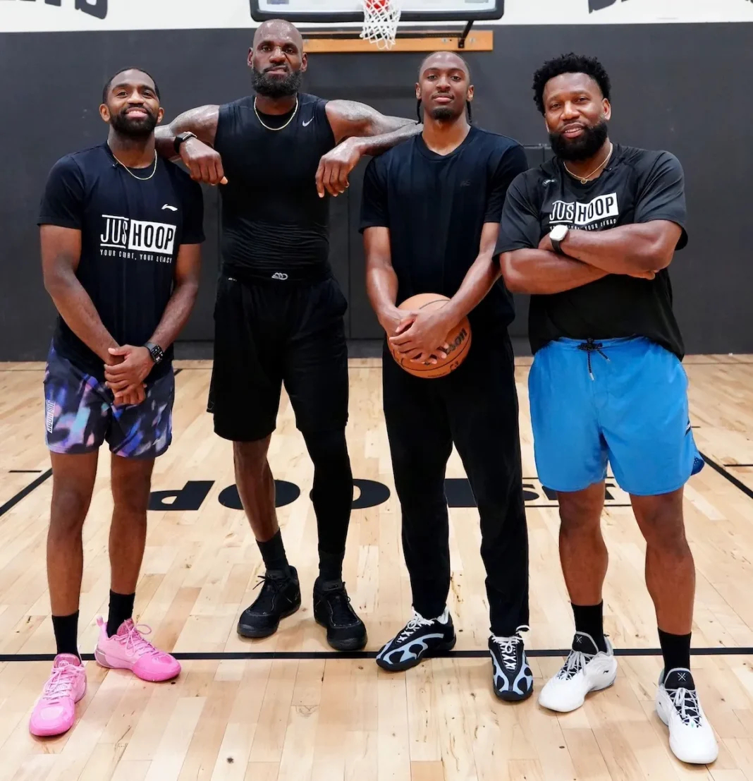 Nike LeBron 24 曝光，据说配置和23代大差不差。 