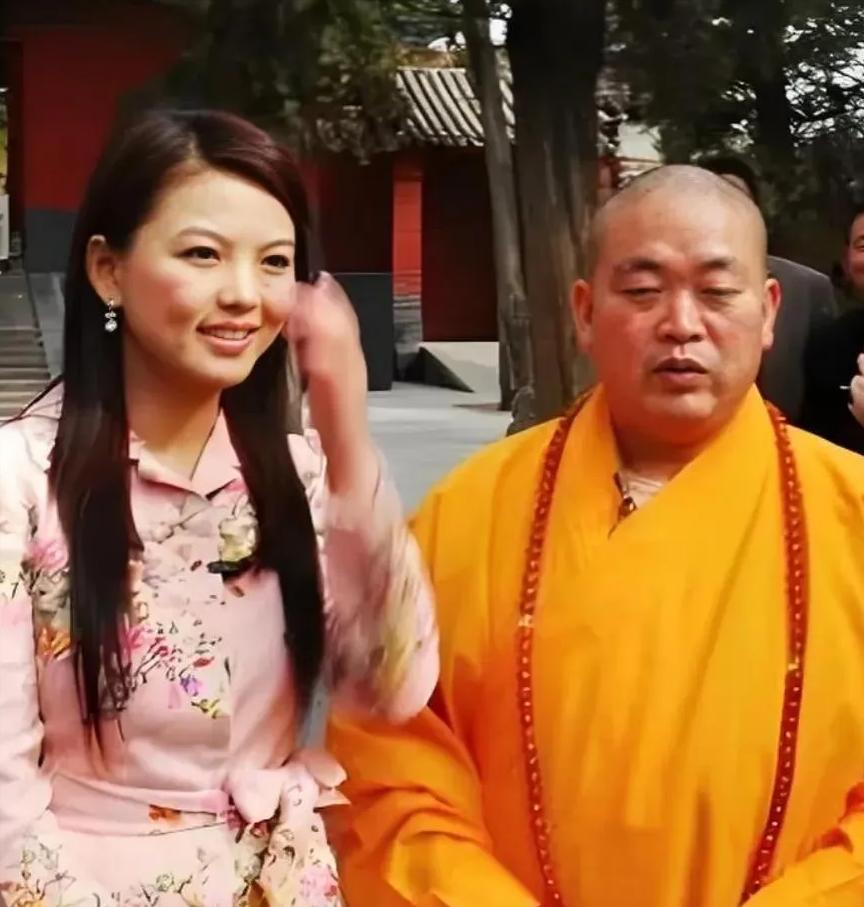 导演王晶说，少林寺那个事，我以前知道一些，有个方丈的徒弟，是做广告的，接触过，少