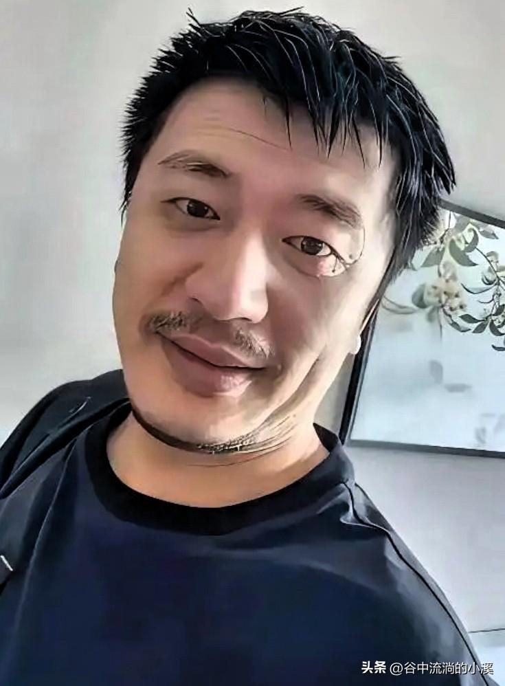 张雪峰起家的资本，你想不到，
大多数人达不到这个高度。
能走到今天，靠的从不是运