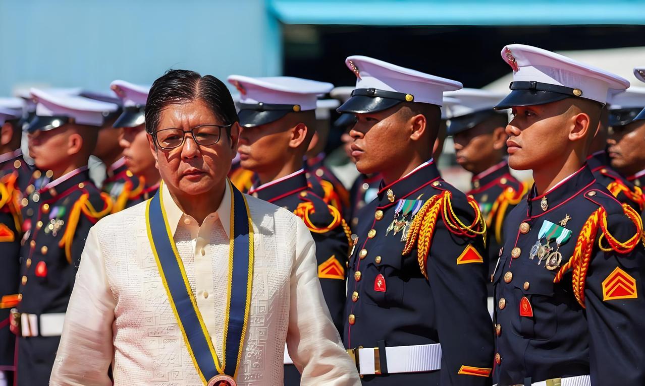 杜特尔特家族崩盘：父受审判，女遇弹劾，菲律宾政坛巨变

4月28号前后，也就是再