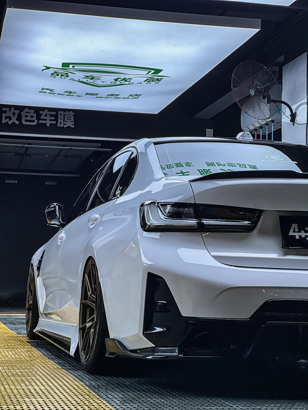 宝马三系白色这么帅？