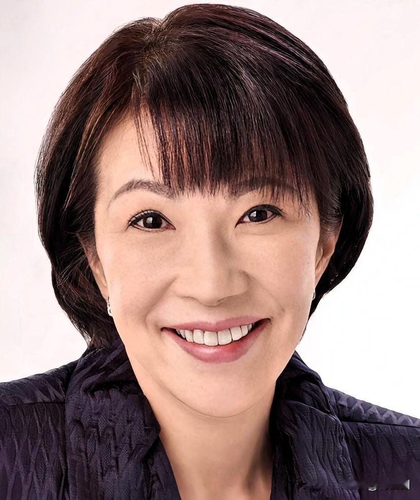 日本第104任首相：高市早苗

真是不得了的人物，凭一己之力把日本推到风口浪尖，