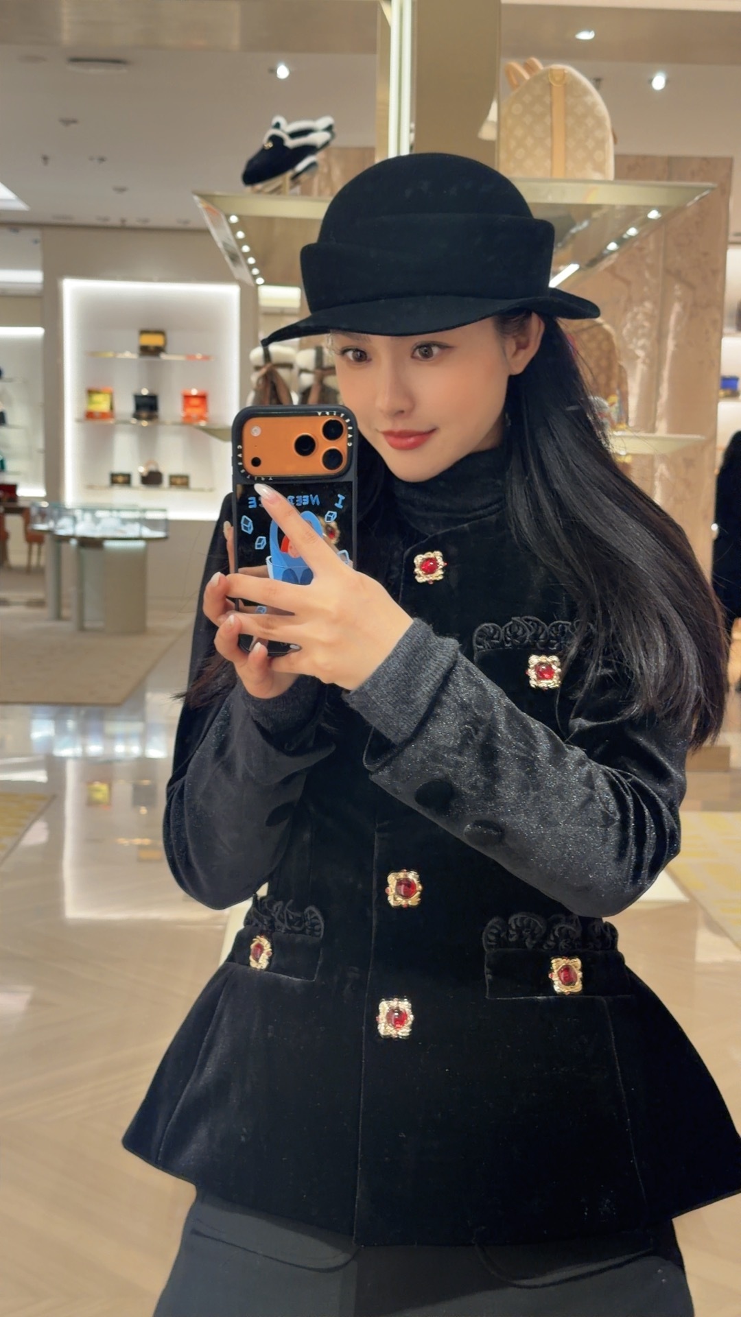 今日份休息的 评论区抽1位铁粉送LV香水小样吼 