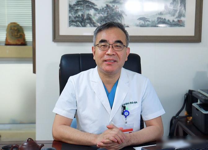 诊断书上写着 “早期肺癌”，很多朋友会想：幸好发现得早，手术切掉就行了。但医学的