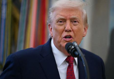 美国这次露出了獠牙，不仅船是我们的了，就连船上的中国的石油也是我们的了。
 
英