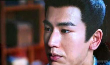 国产剧的“美颜遮羞布”被韩国电视台一把扯下！《逐玉》海外版刚上线，张凌赫那毫无滤