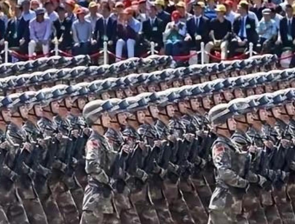 如今不光是美国在反复揣摩，全球多数国家都在暗自琢磨一件事：中国究竟凭什么在波谲云