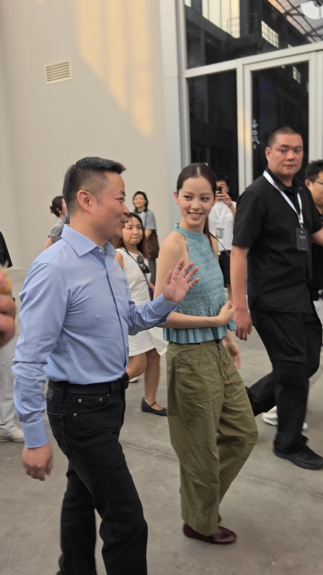 小鹏MONAL03更懂年轻人 哇！欧阳娜娜又来小鹏MONA L03发布会现场了~